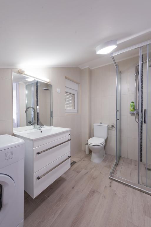 Villa Sandy Apartments Tivat Ngoại thất bức ảnh