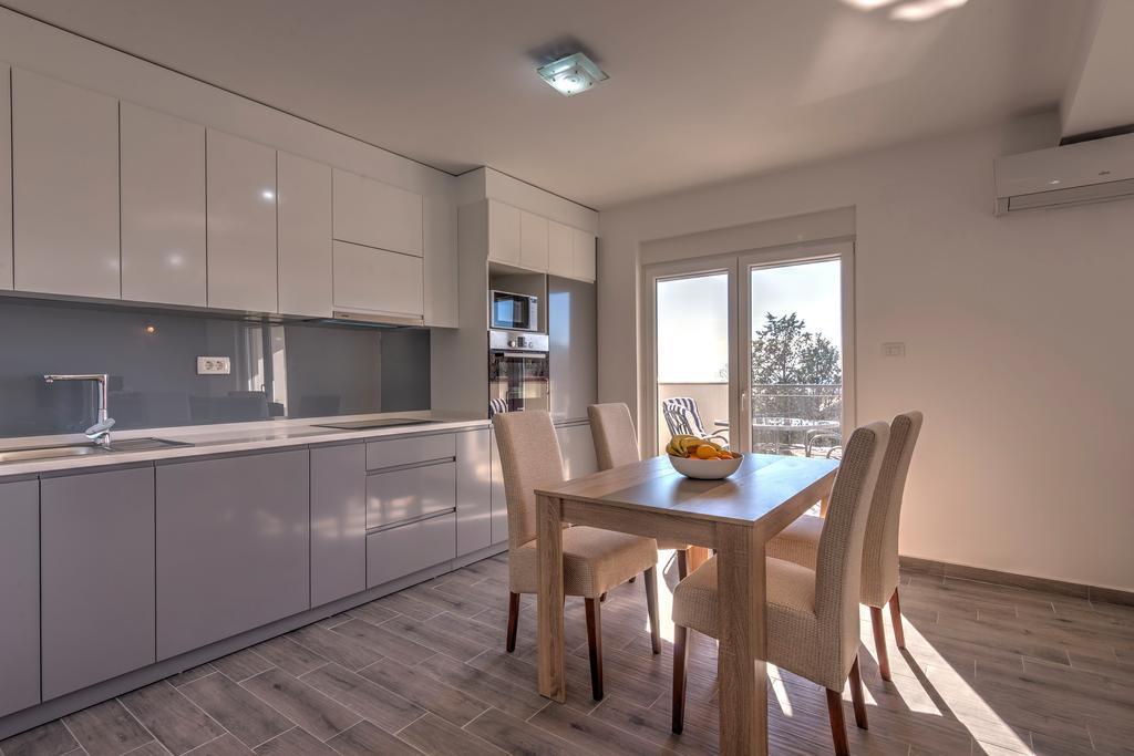 Villa Sandy Apartments Tivat Ngoại thất bức ảnh